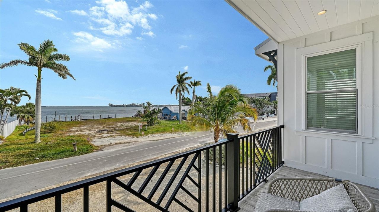 2206 Avenue A, Bradenton Beach, FL 34217 Photo
