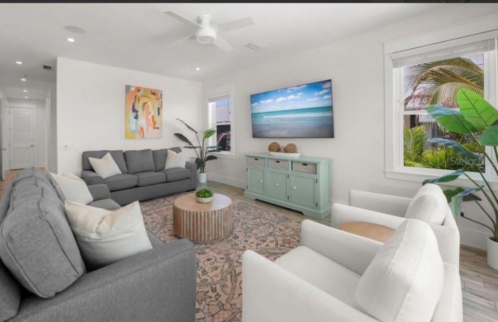 2206 Avenue A, Bradenton Beach, FL 34217 Photo