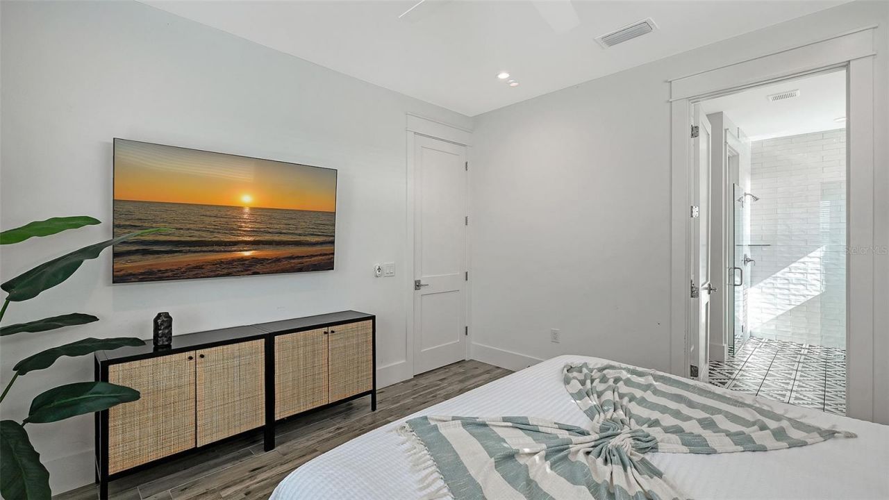 2206 Avenue A, Bradenton Beach, FL 34217 Photo