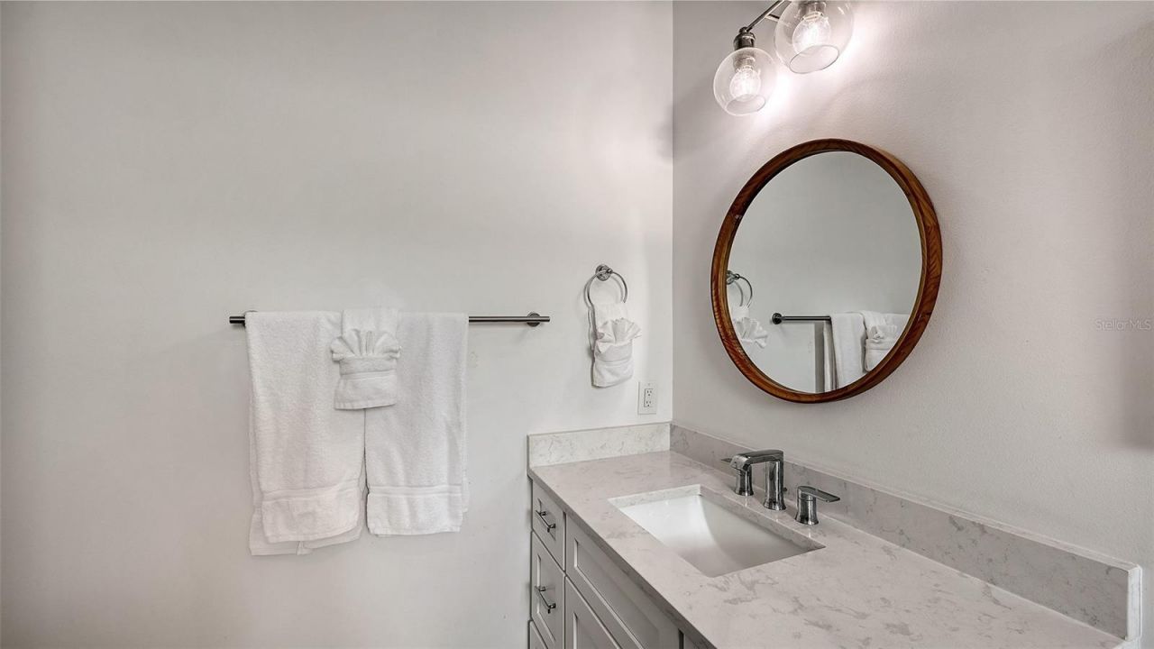 2206 Avenue A, Bradenton Beach, FL 34217 Photo