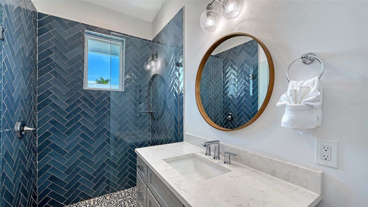 2206 Avenue A, Bradenton Beach, FL 34217 Photo