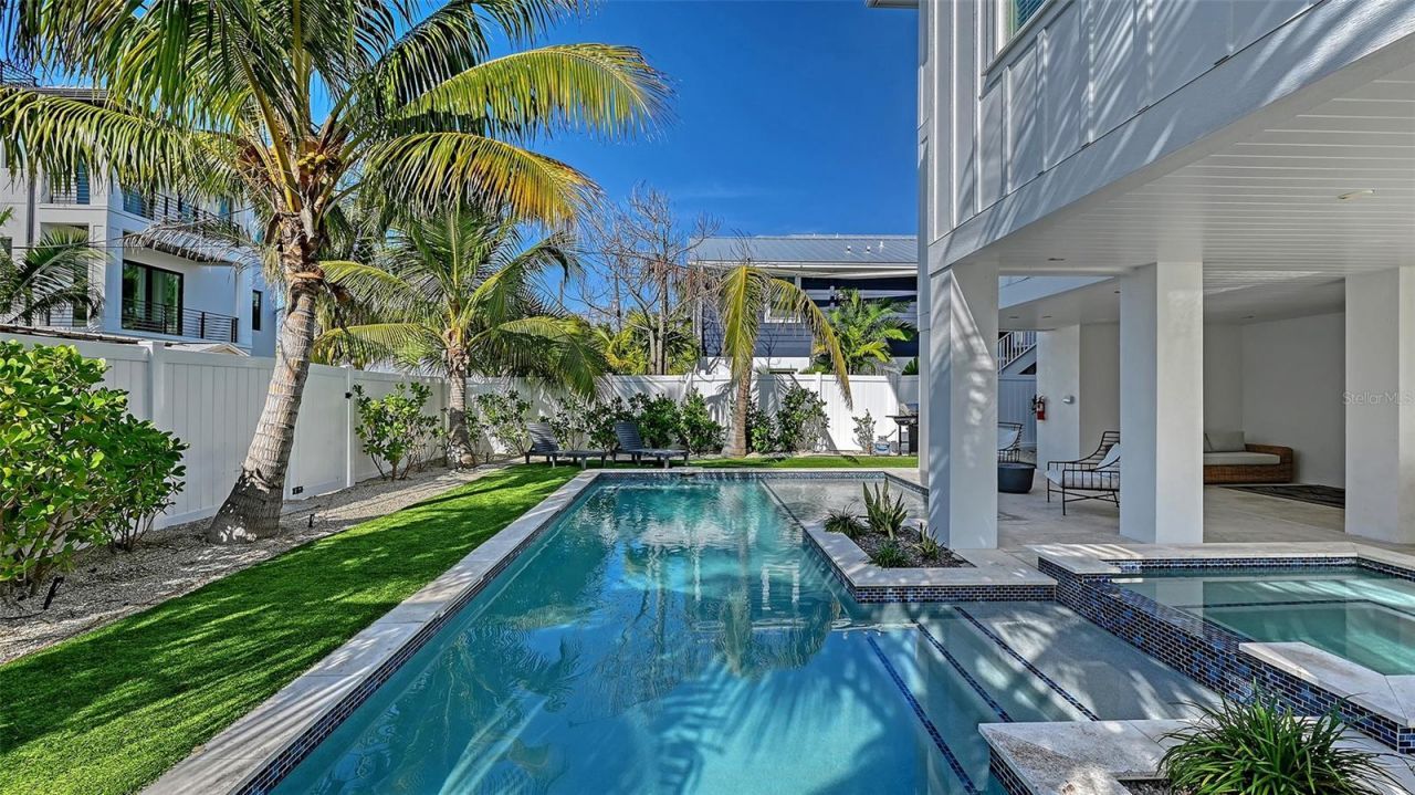 2206 Avenue A, Bradenton Beach, FL 34217 Photo