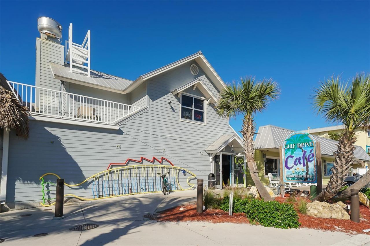 2206 Avenue A, Bradenton Beach, FL 34217 Photo