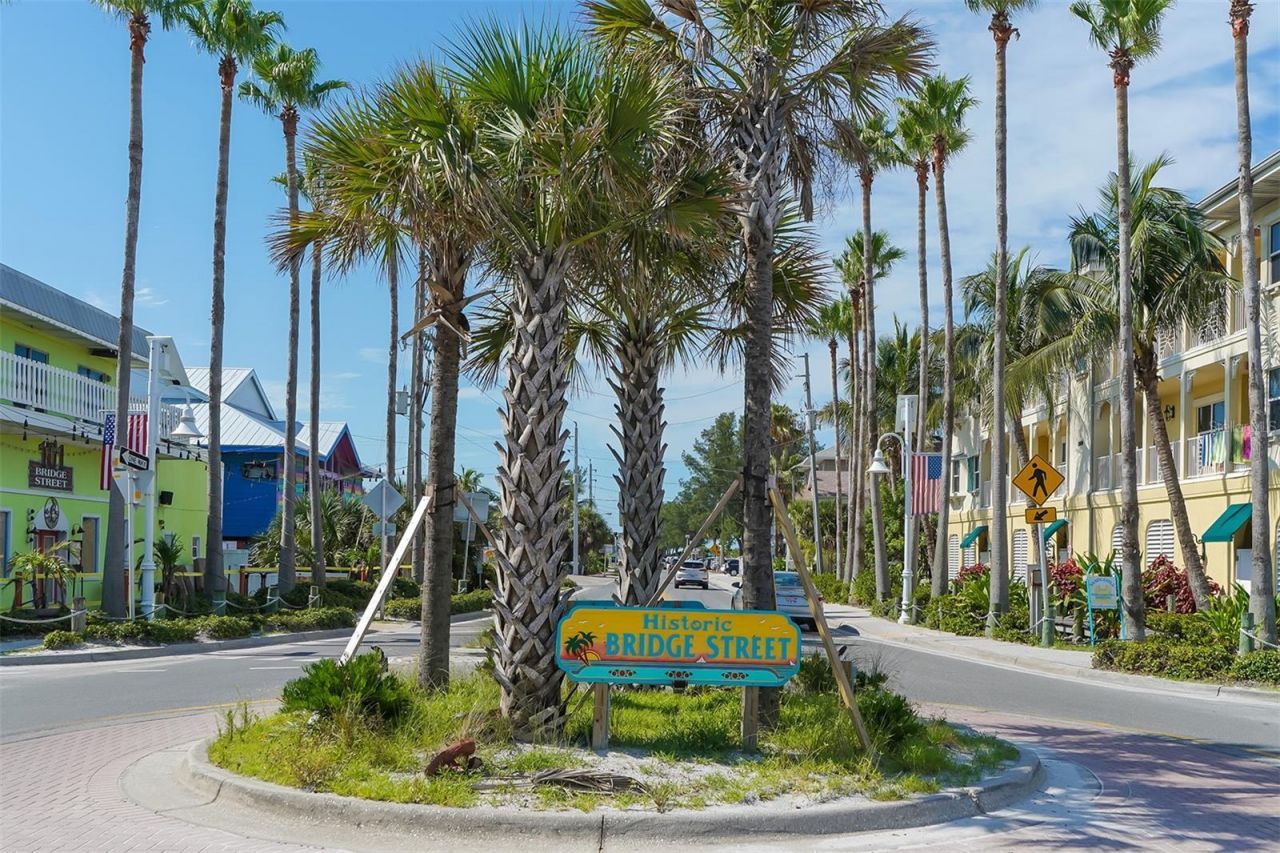 2206 Avenue A, Bradenton Beach, FL 34217 Photo