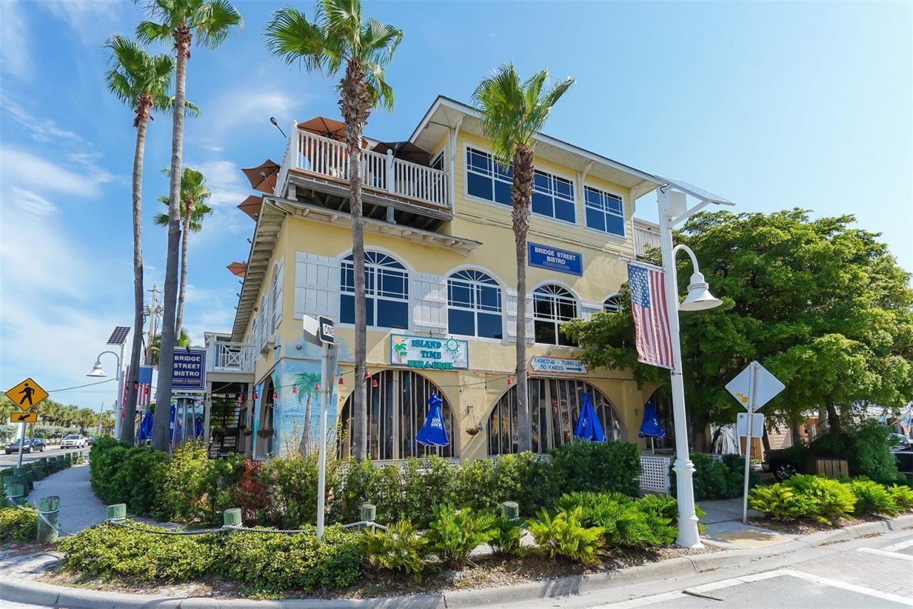 2206 Avenue A, Bradenton Beach, FL 34217 Photo