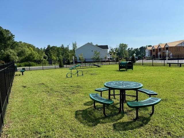 405 Myrtle Meadows Dr Photo 7