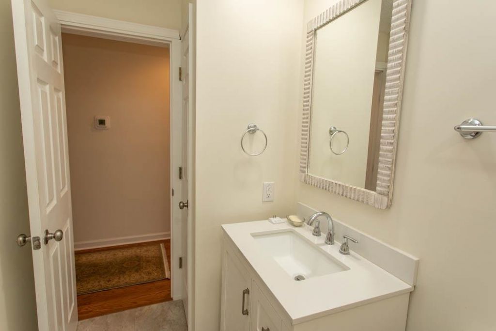 4262 Pinehurst Circle Photo 12