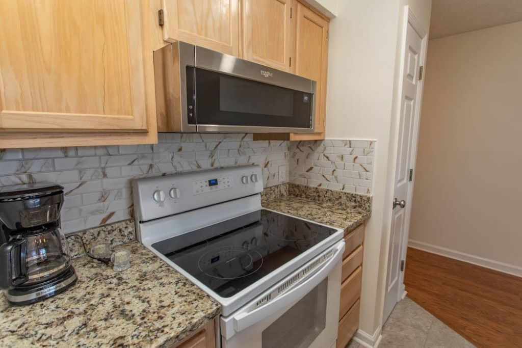 4262 Pinehurst Circle Photo 17