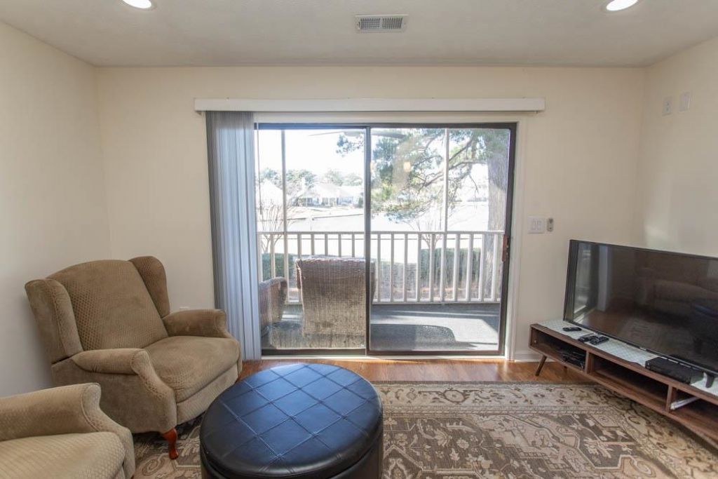 4262 Pinehurst Circle Photo 21