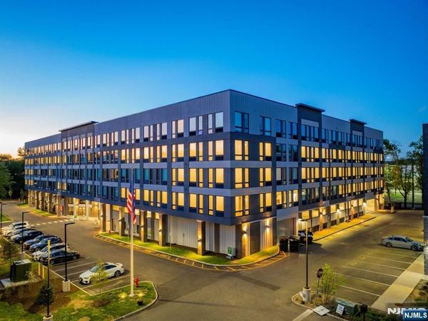 120 W Passaic Street 316, ROCHELLE PARK, NJ 07662