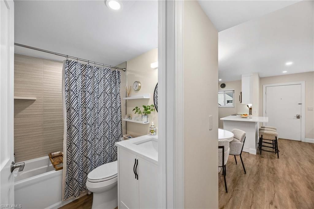 766 Central Ave, Unit 209, Naples, FL 34102 Photo