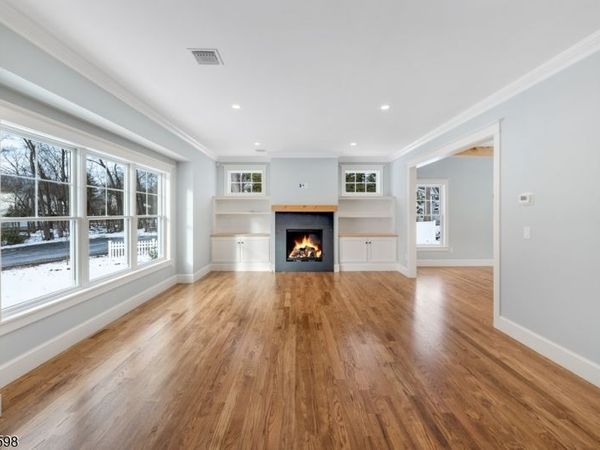 28 North St, Ramsey, NJ 07446