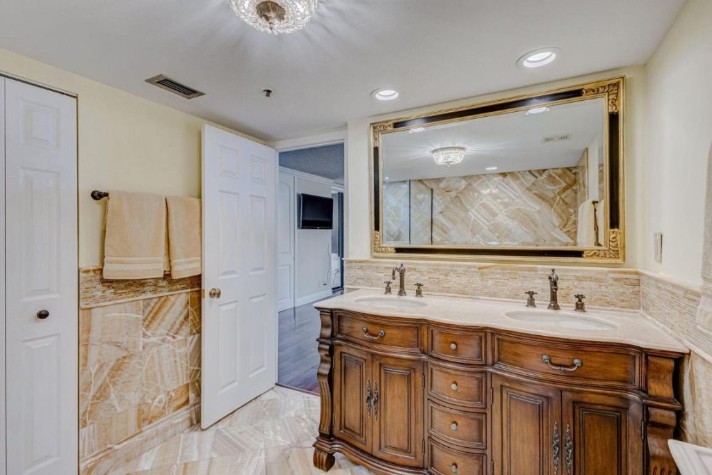 5280 N Ocean Drive, Unit 12- B, Singer Island, FL 33404 Photo