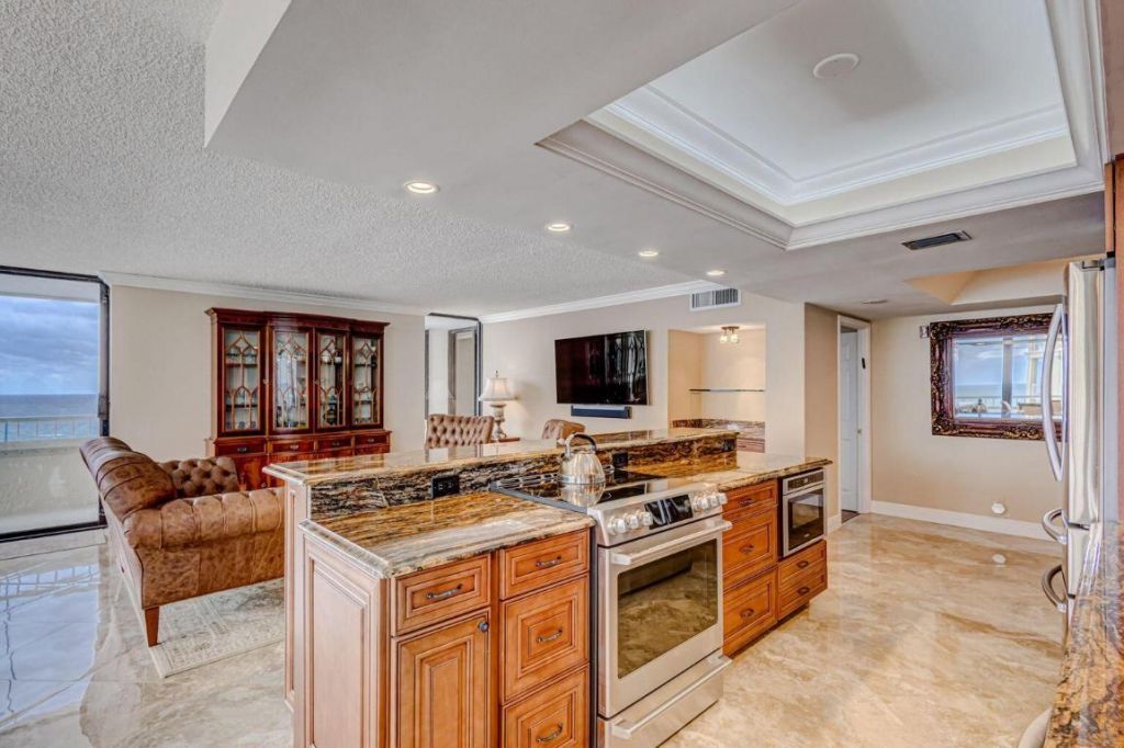 5280 N Ocean Drive, Unit 12- B, Singer Island, FL 33404 Photo