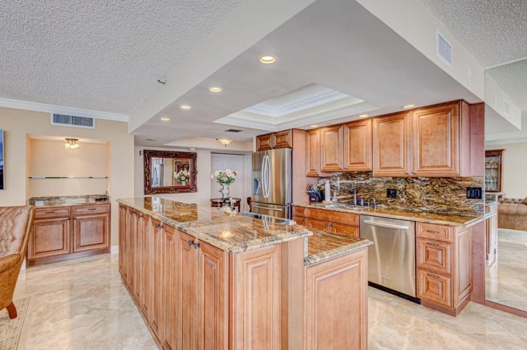 5280 N Ocean Drive, Unit 12- B, Singer Island, FL 33404 Photo