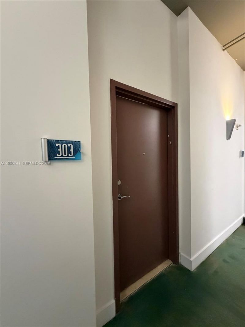 3029 NE 188th St, Unit 303, Aventura, FL 33180 Photo