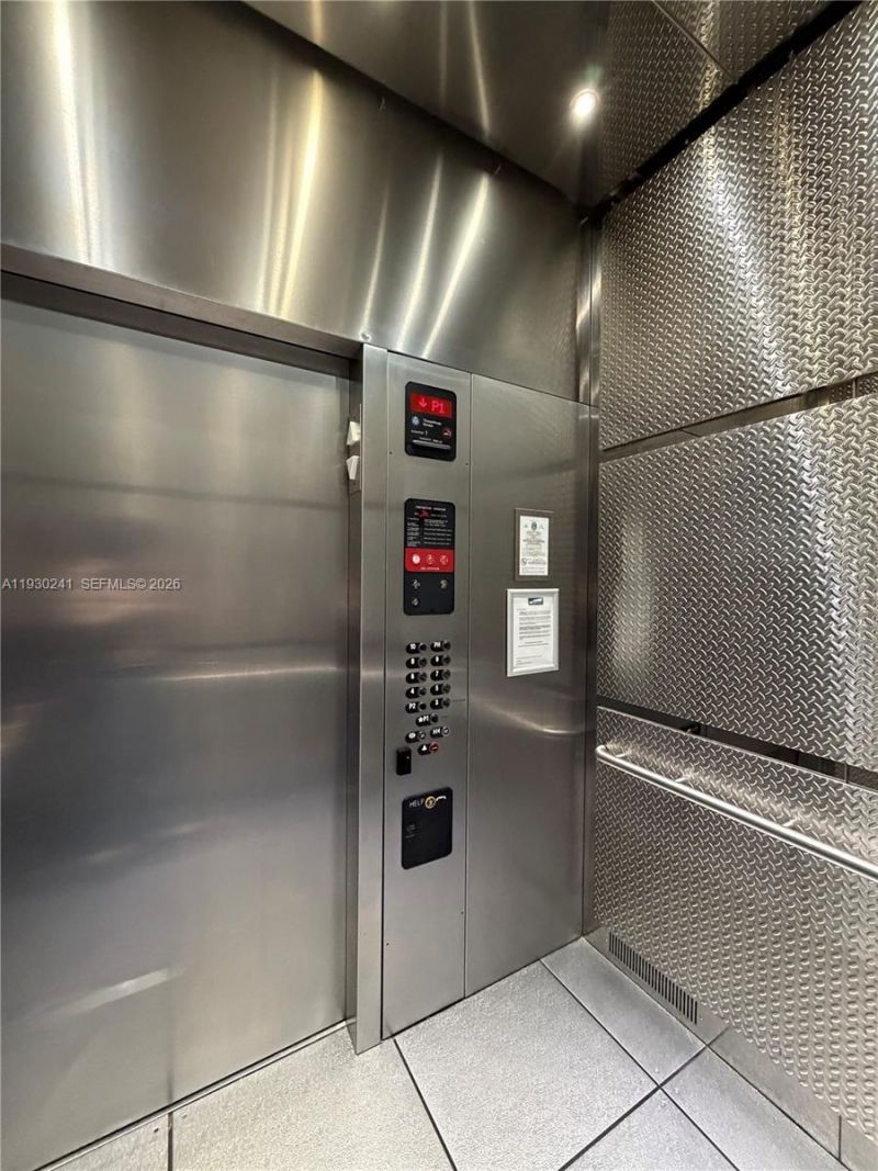 3029 NE 188th St, Unit 303, Aventura, FL 33180 Photo