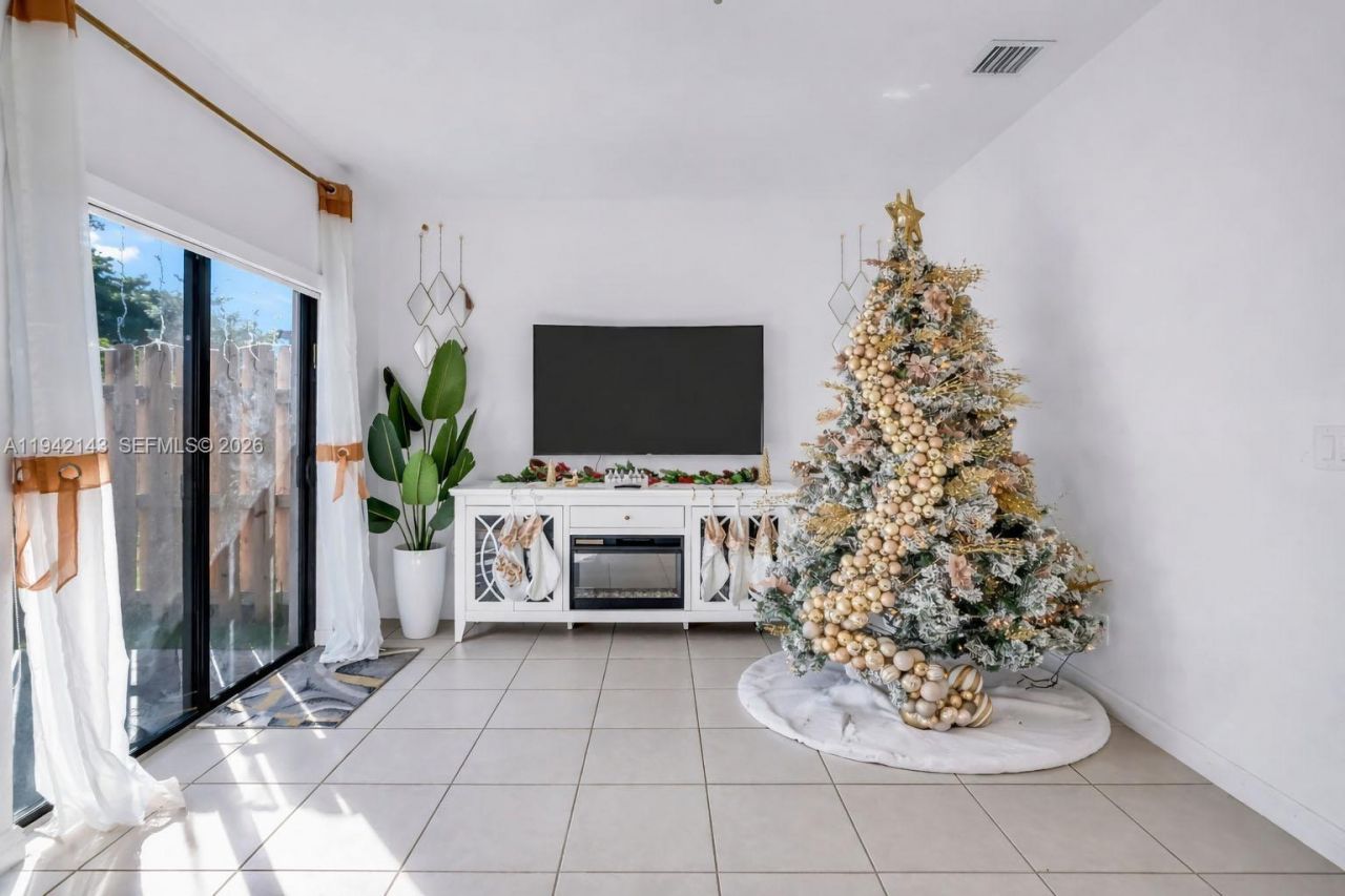 23021 SW 128th Pl , Miami, FL 33170 Photo