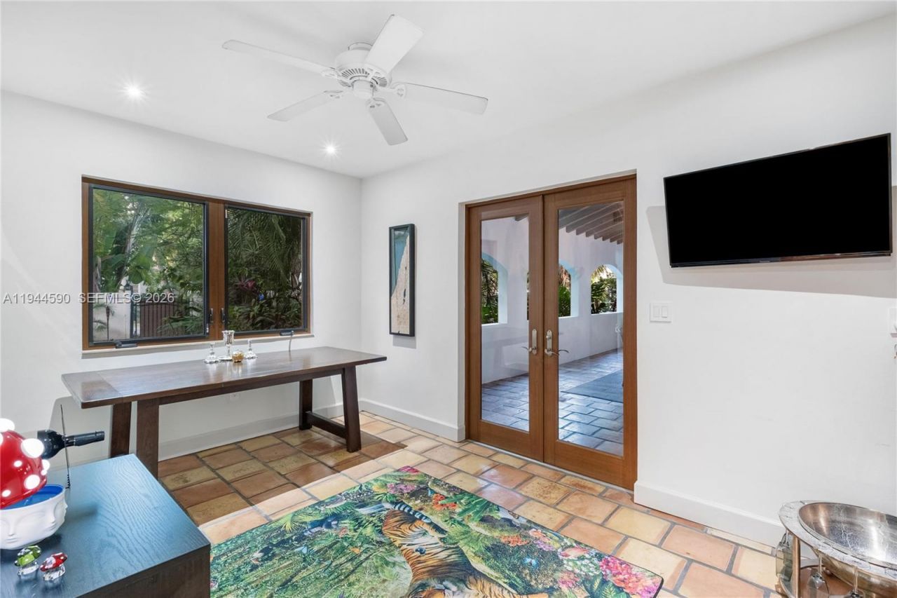 320 W 26th St, Miami Beach, FL 33140 Photo