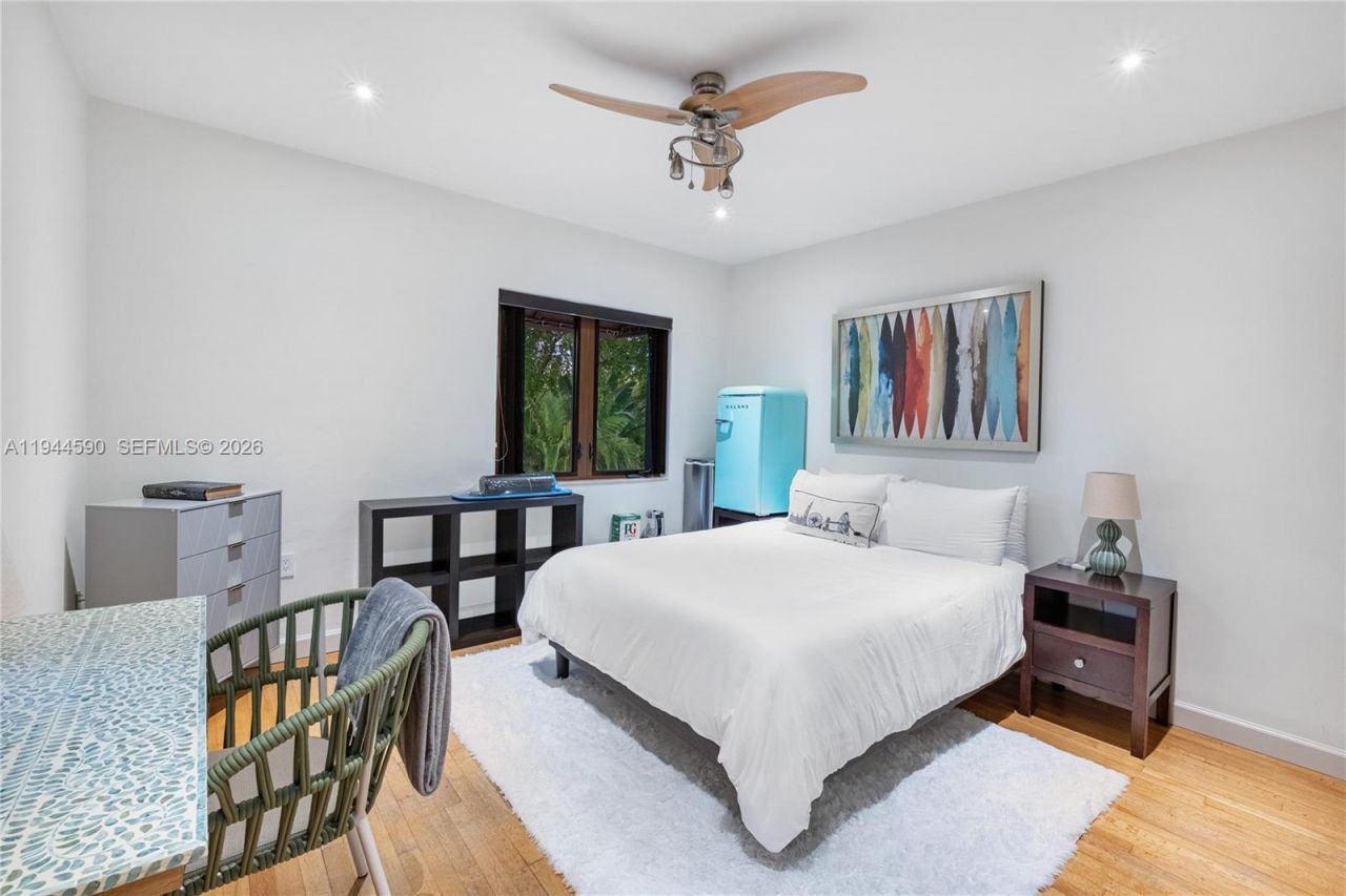 320 W 26th St, Miami Beach, FL 33140 Photo