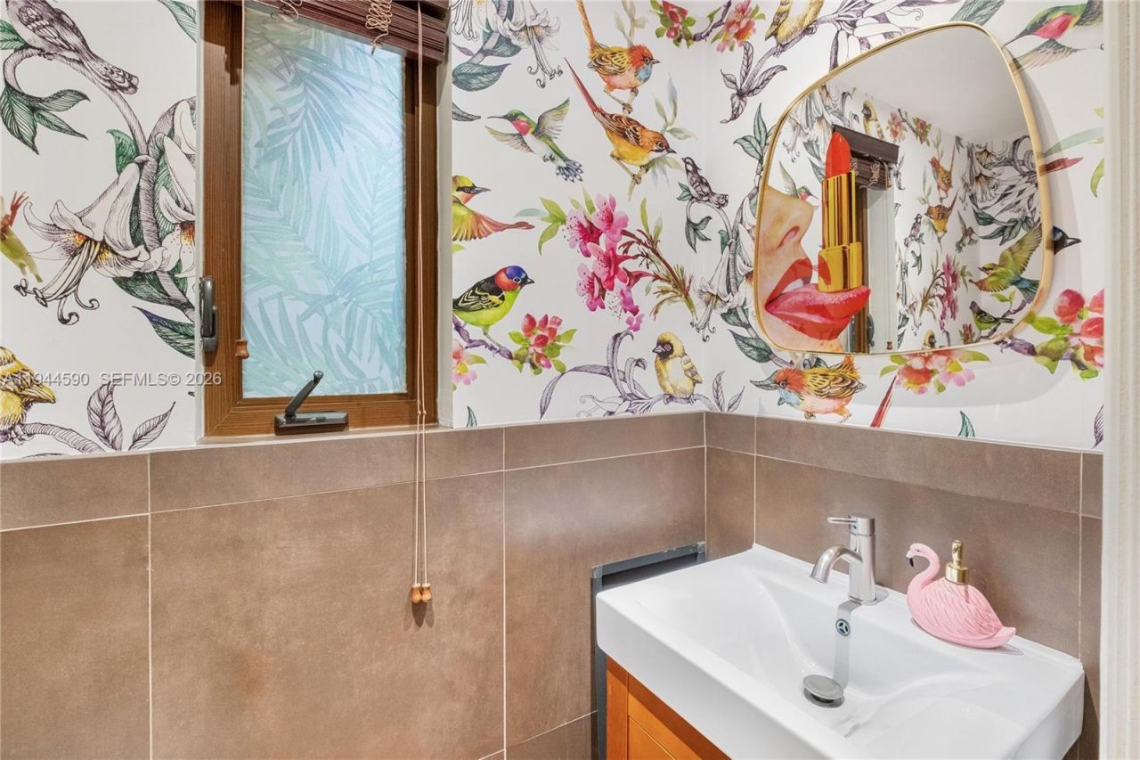 320 W 26th St, Miami Beach, FL 33140 Photo