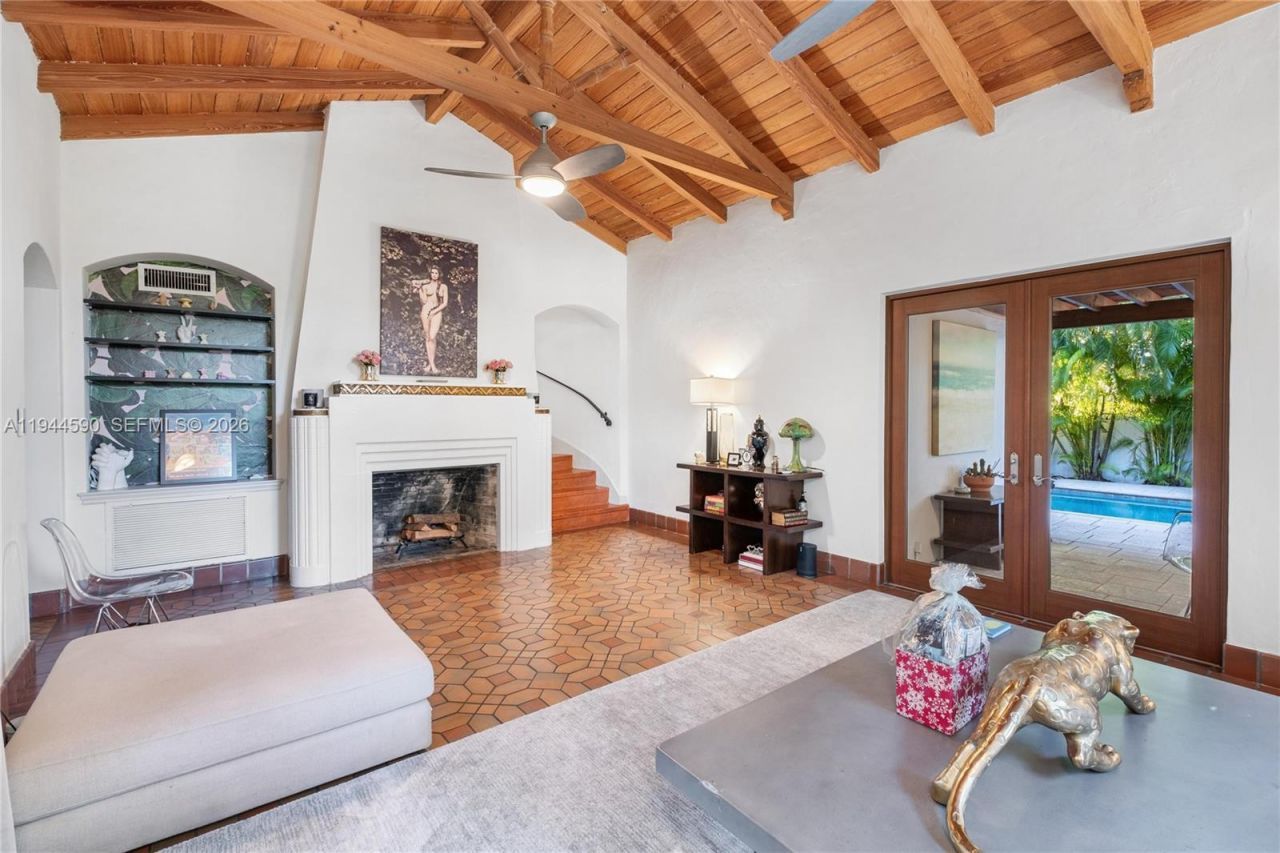 320 W 26th St, Miami Beach, FL 33140 Photo