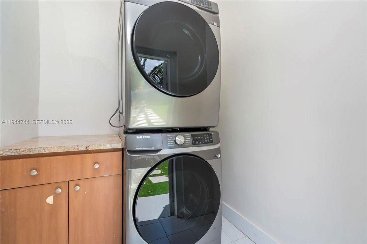 70 NW 47th Ter, Miami, FL 33127 Photo