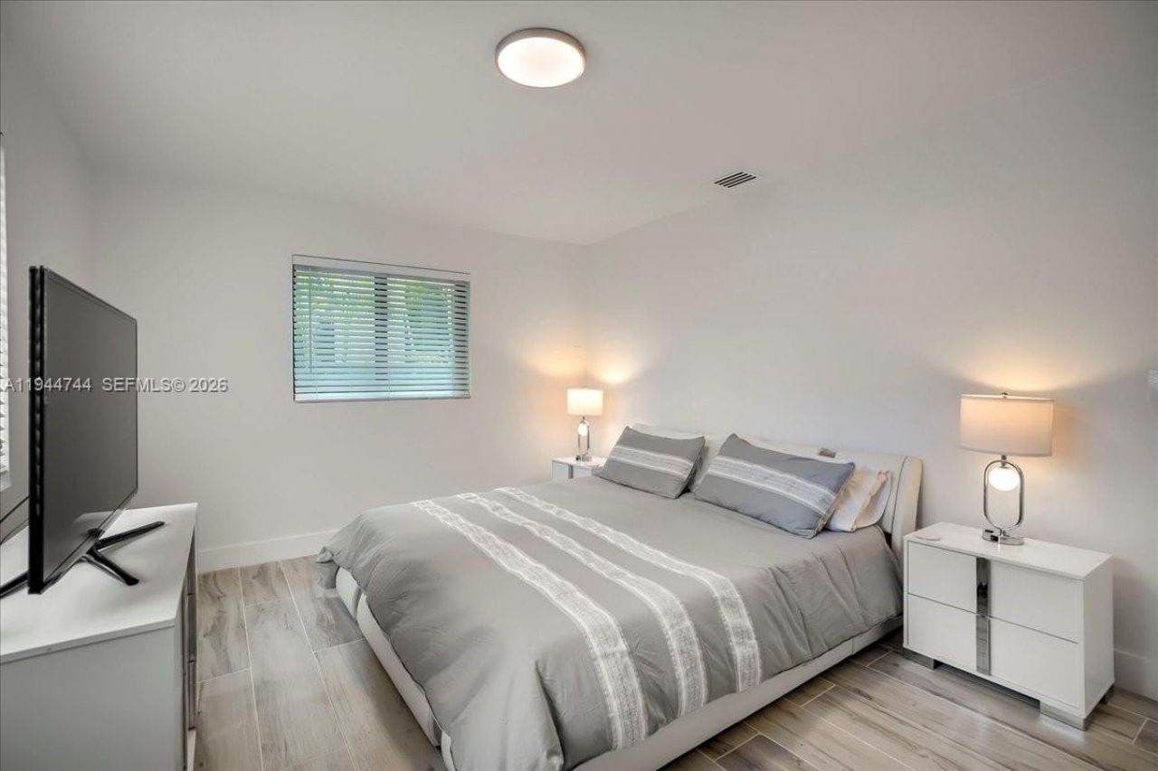 70 NW 47th Ter, Miami, FL 33127 Photo