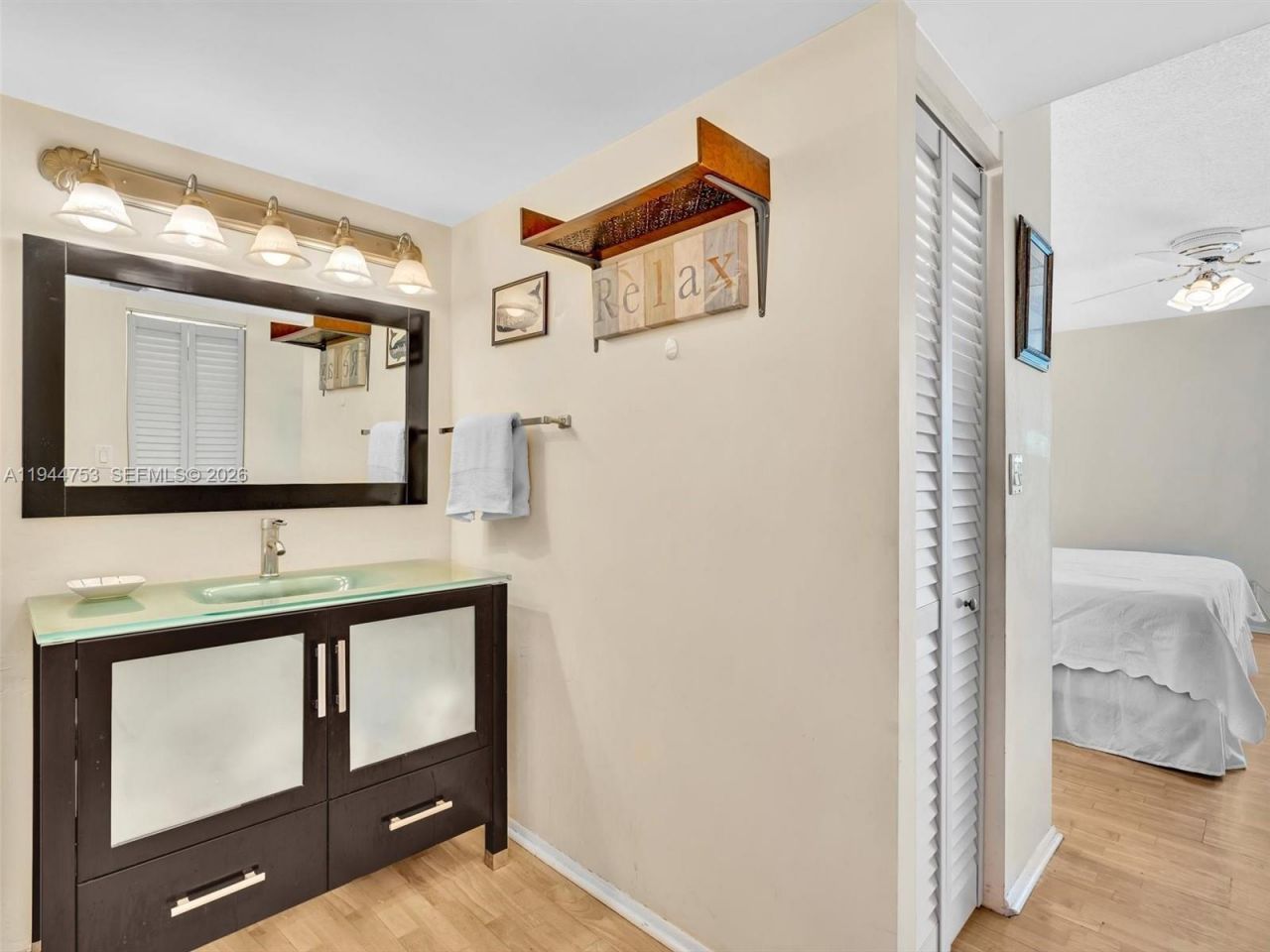 20400 W Country Club Dr, Unit 817, Aventura, FL 33180 Photo