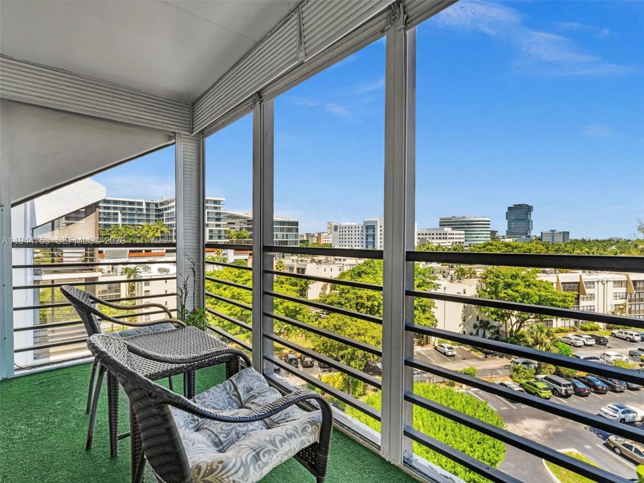 20400 W Country Club Dr, Unit 817, Aventura, FL 33180 Photo