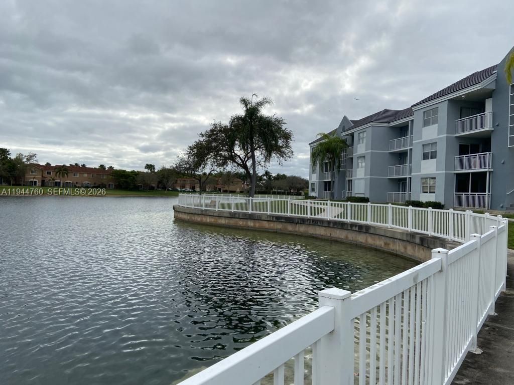 8640 SW 212th St , Unit 304, Cutler Bay, FL 33189 Photo