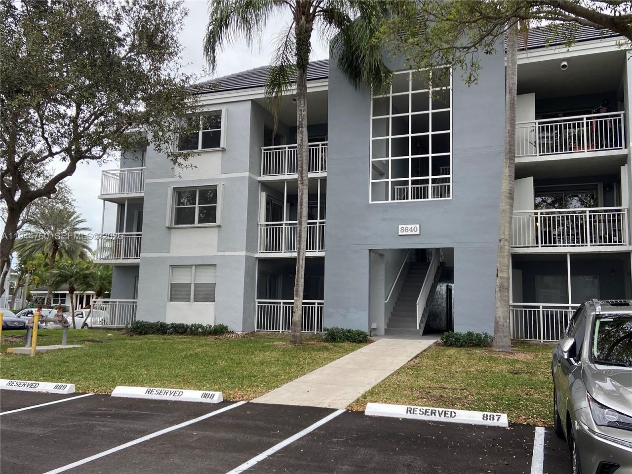 8640 SW 212th St , Unit 304, Cutler Bay, FL 33189 Photo