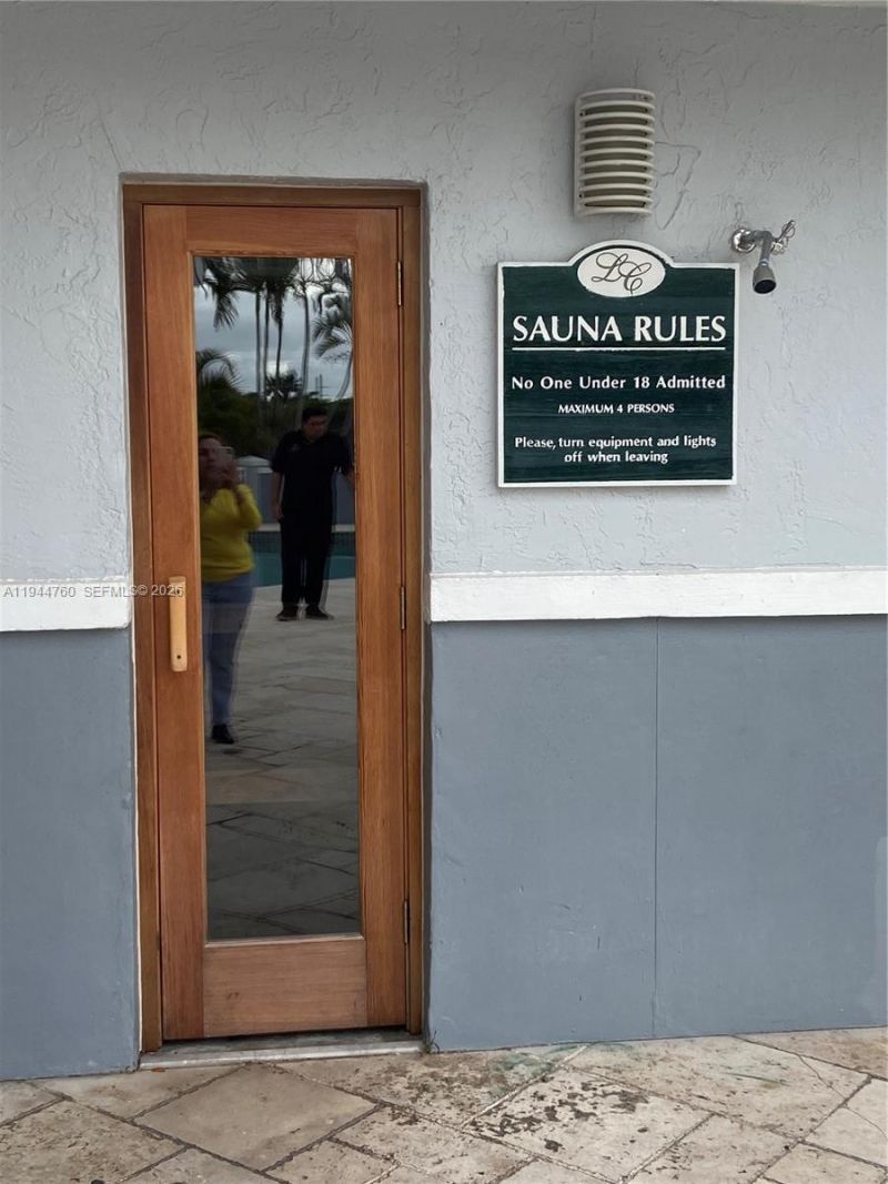 8640 SW 212th St , Unit 304, Cutler Bay, FL 33189 Photo