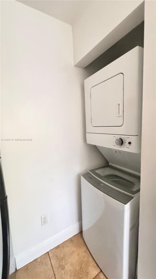 1331 S Franklin Ave, Unit 1331E, Homestead, FL 33034 Photo