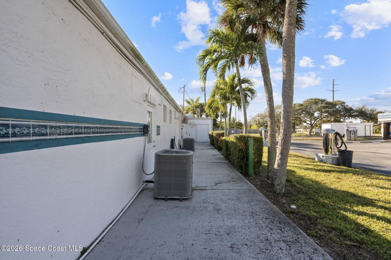 599 Sherwood Avenue, Satellite Beach, FL 32937 Photo