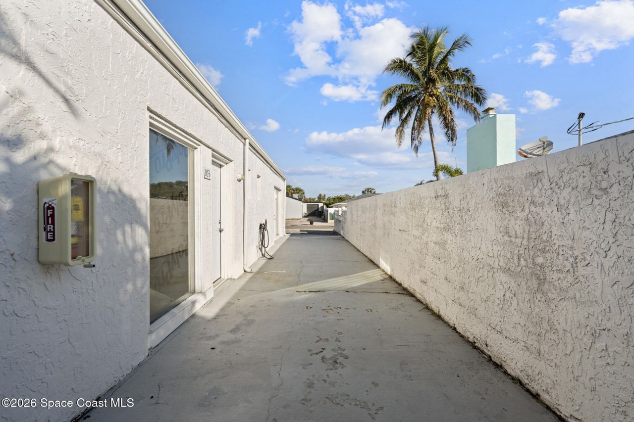 599 Sherwood Avenue, Satellite Beach, FL 32937 Photo