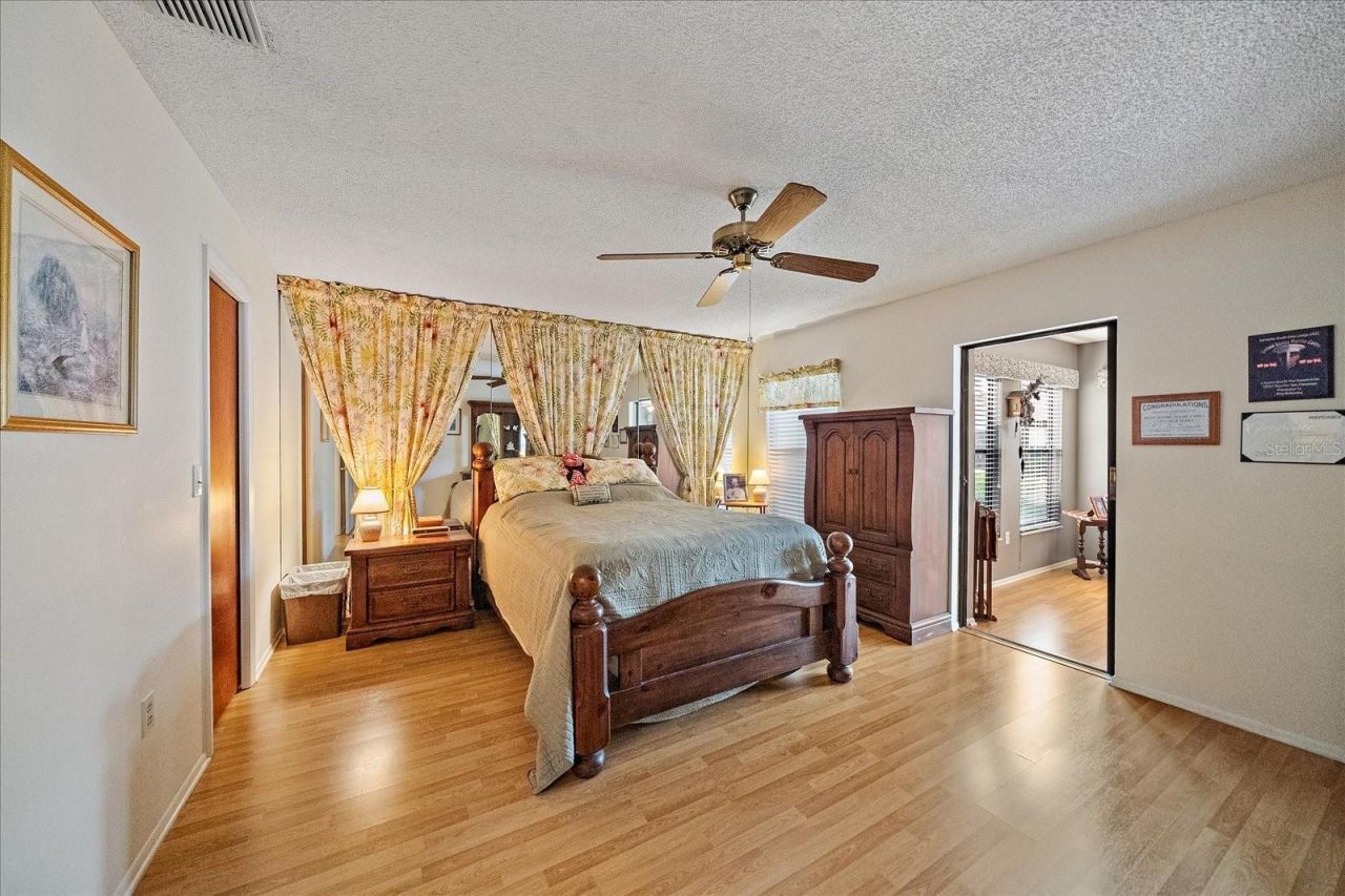 4735 Oak Hill Drive, Unit 8, Sarasota, FL 34232 Photo