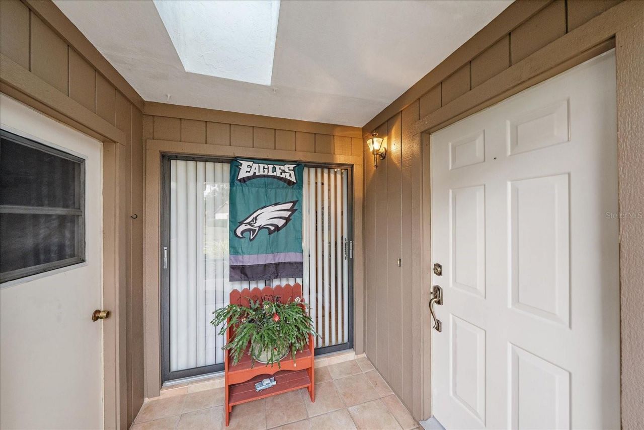 4735 Oak Hill Drive, Unit 8, Sarasota, FL 34232 Photo