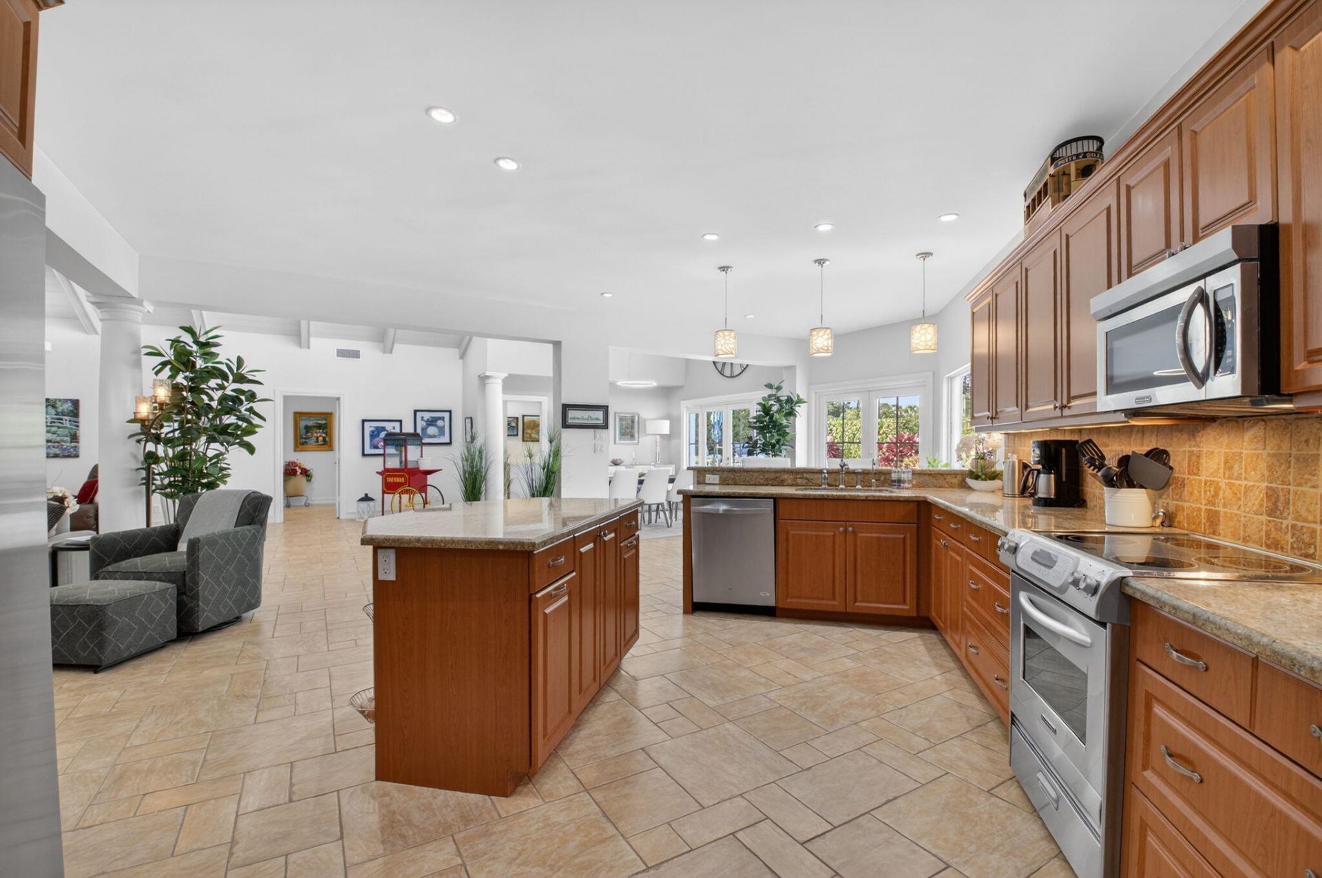 4911 Pineview Circle, Delray Beach, FL 33445 Photo