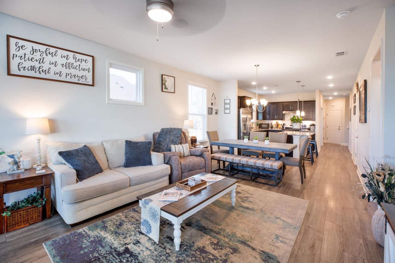 1352 Littleleaf Loop Photo 5