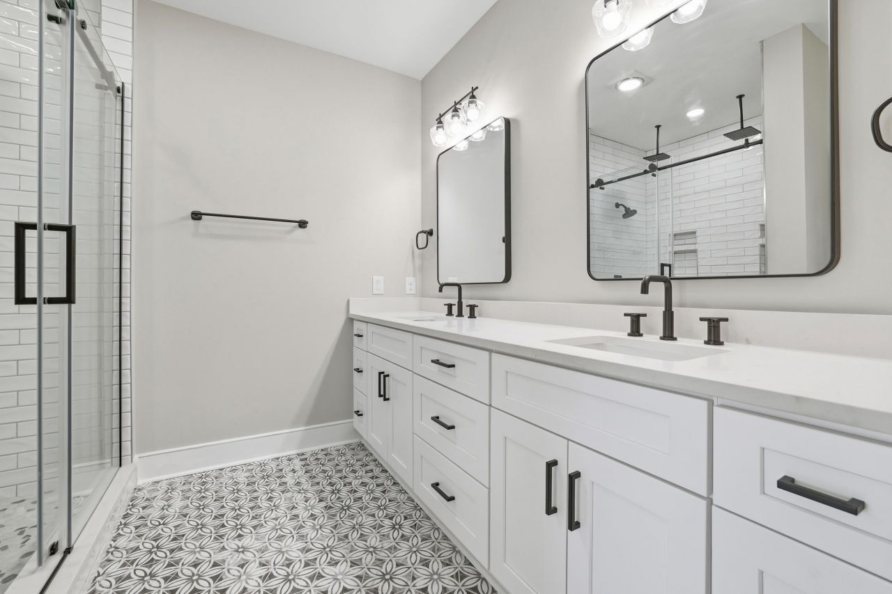 145 Oak Bay Dr. Photo 15