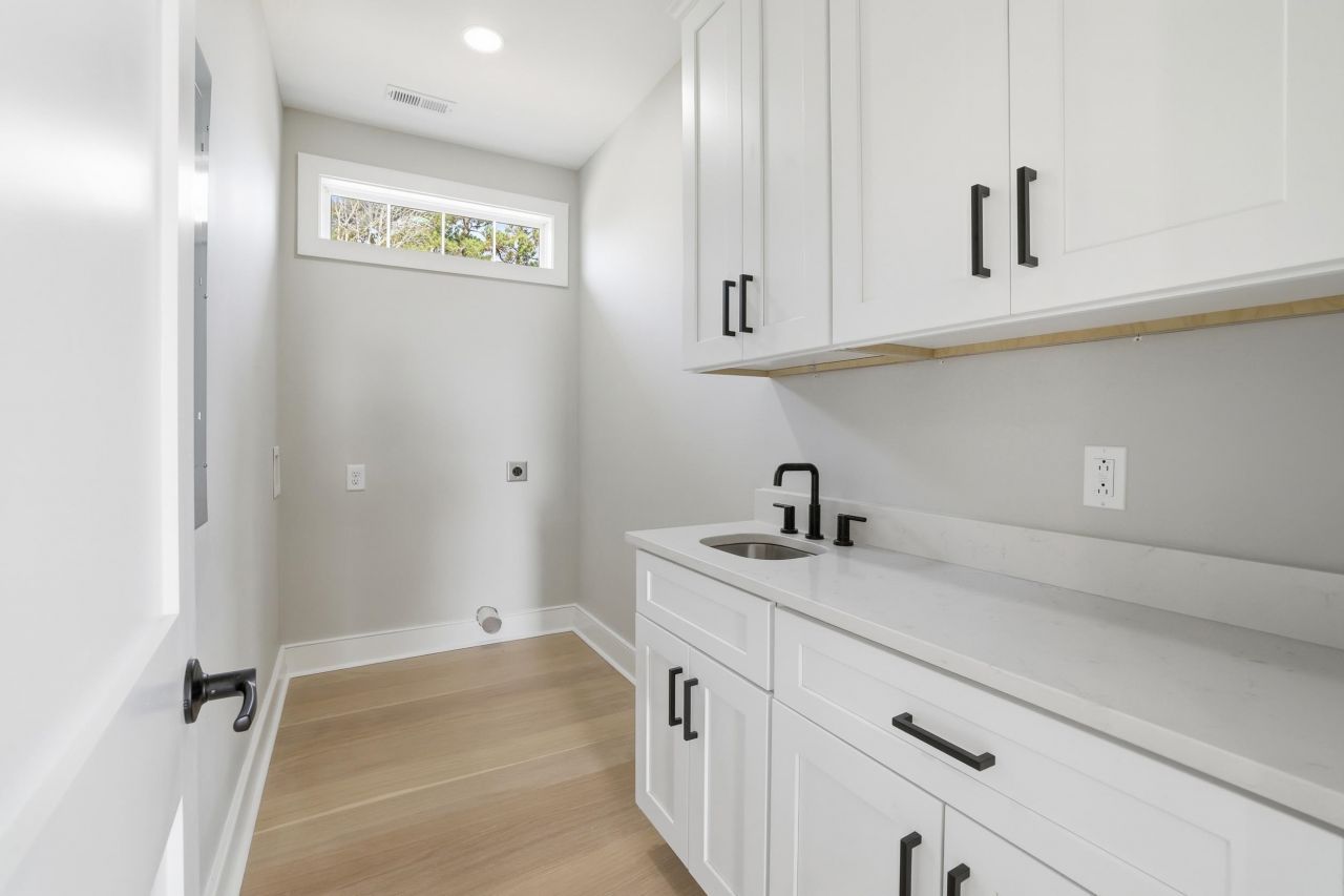 145 Oak Bay Dr. Photo 28