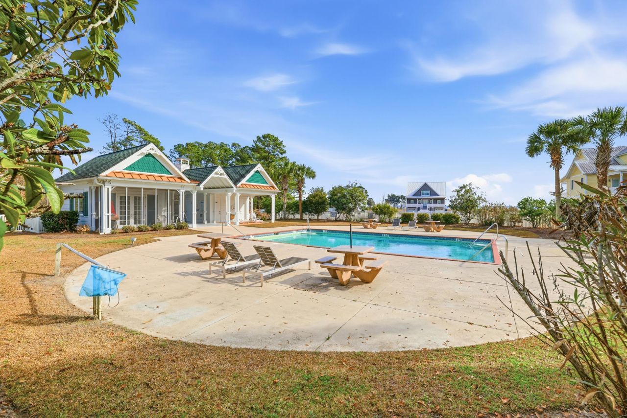 145 Oak Bay Dr. Photo 36