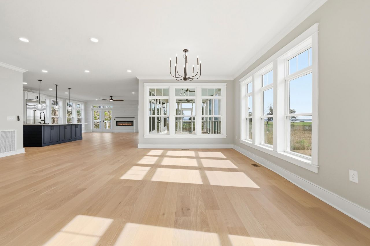 145 Oak Bay Dr. Photo 6