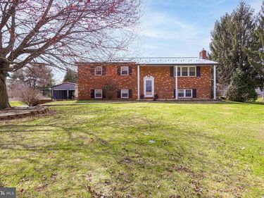 296 KAUFFMAN STREET, CHAMBERSBURG, PA 17202