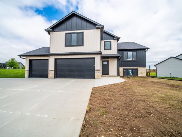 11251 Wisdom Ct SE, Chatfield, MN 55923