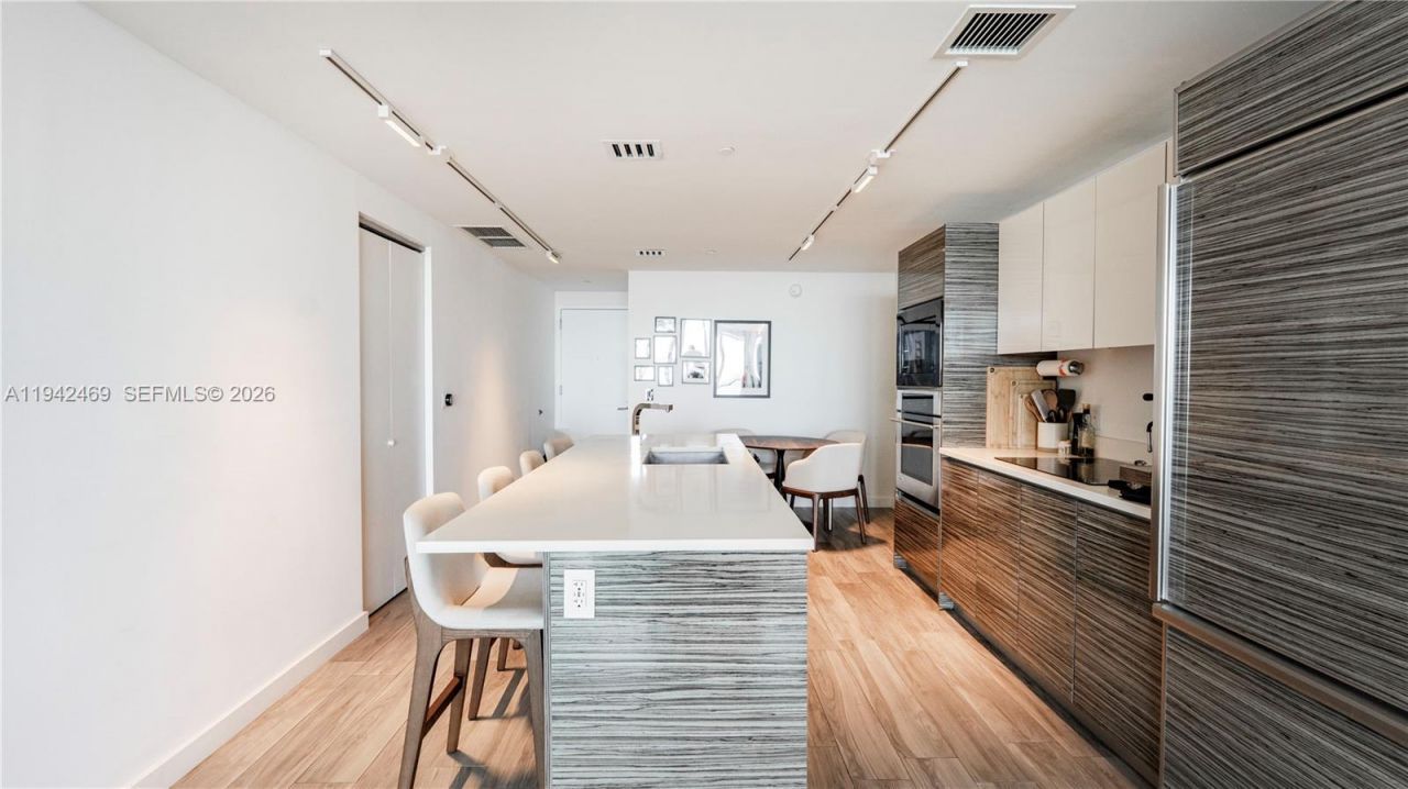 460 NE 28th St, Unit 3402, Miami, FL 33137 Photo