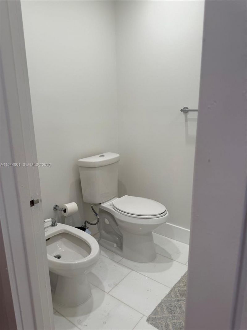 9300 SW 7th Ln, Miami, FL 33174 Photo