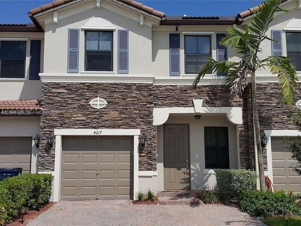 4217 SW 164th Ct , Miami, FL 33185