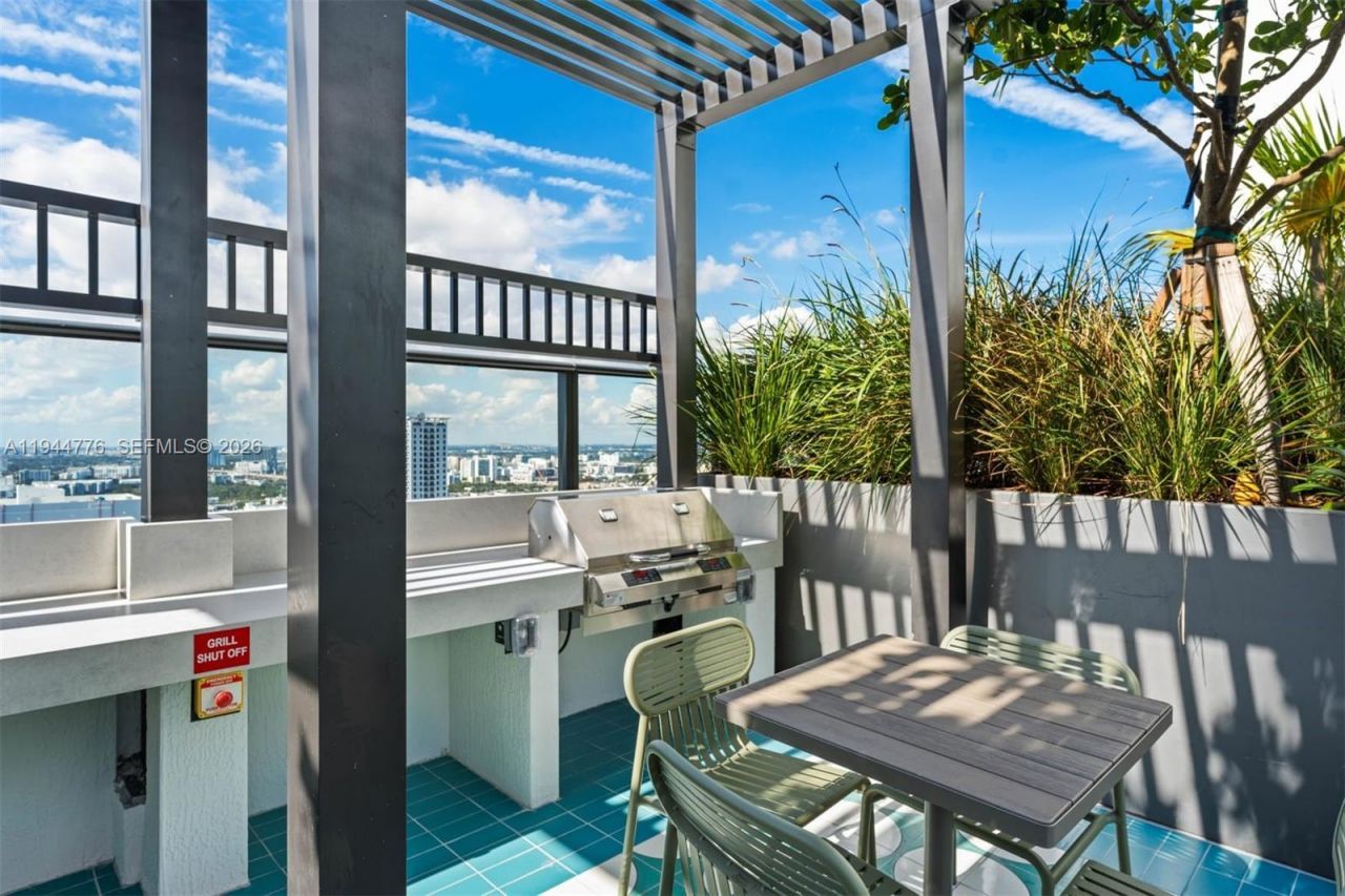 11 NE 6th, Unit 1210, Miami, FL 33132 Photo